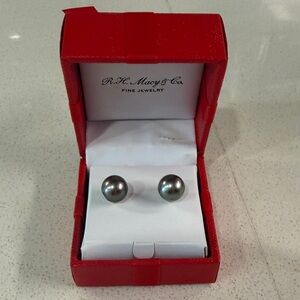 Black Pearl earrings